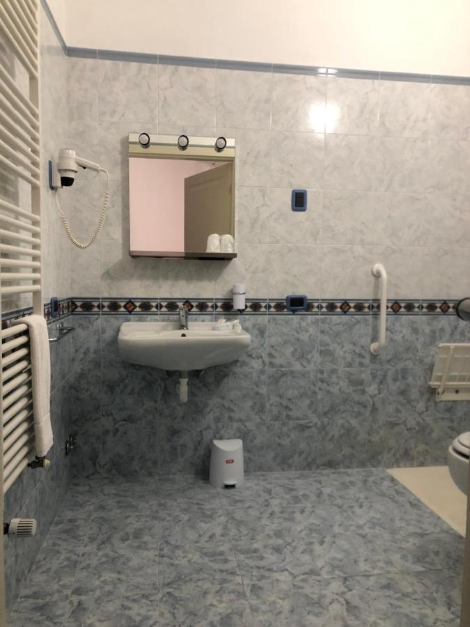 Hotel Domus Cerreto d'Esi Экстерьер фото