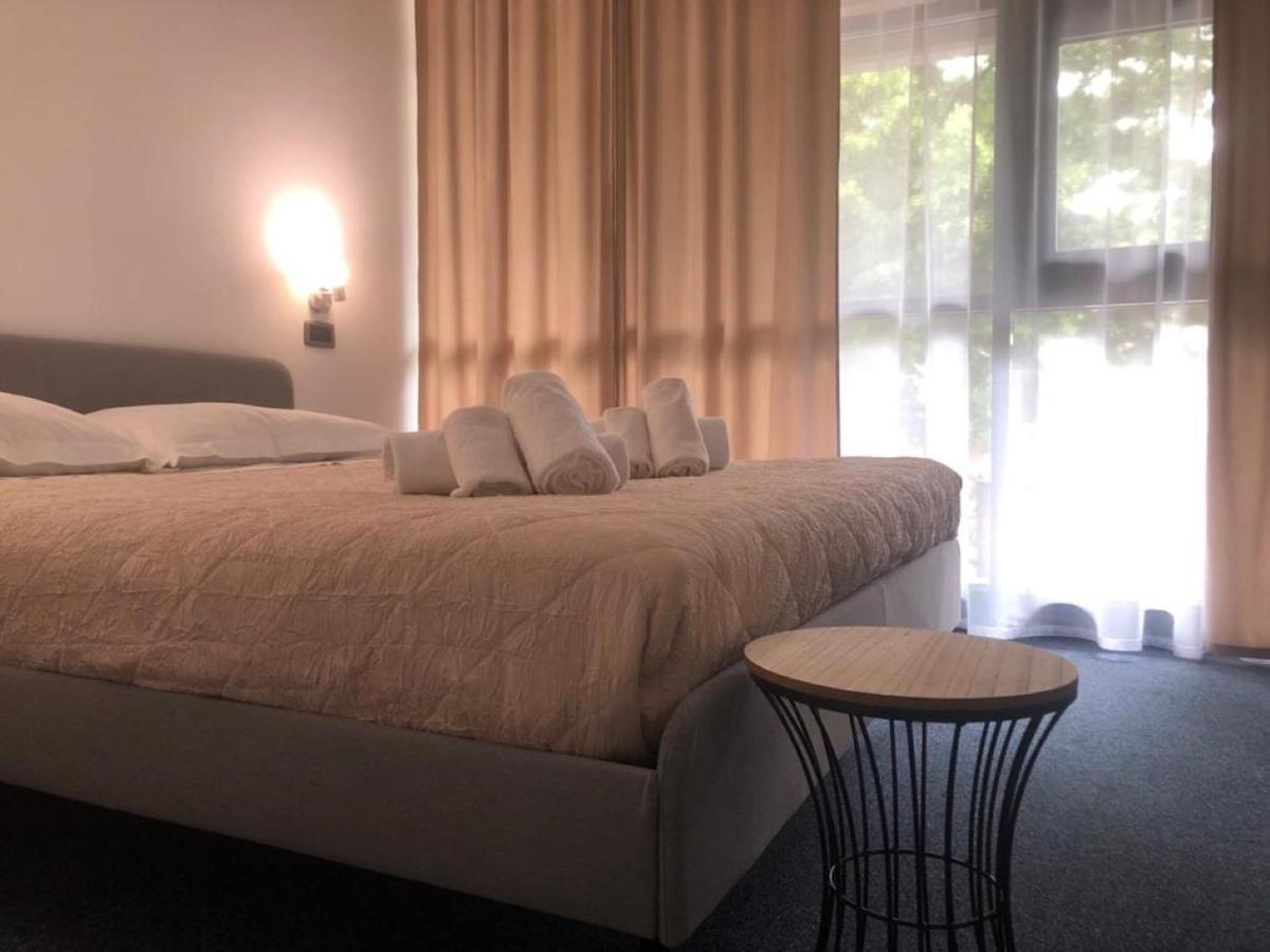 Hotel Domus Cerreto d'Esi Экстерьер фото